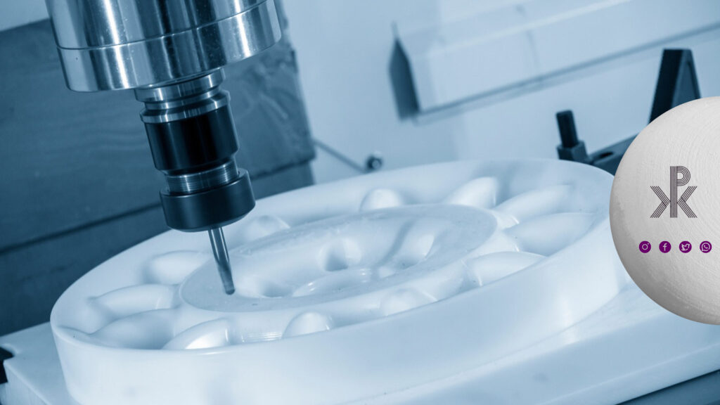 فرزکاری و سری تراشی قطعه پی تی اف ای با دستگاه فرز CNC در کارگاه پکیلون